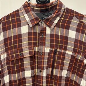 Wrangler Men's Flannel Plaid Button-Up Shirt XL